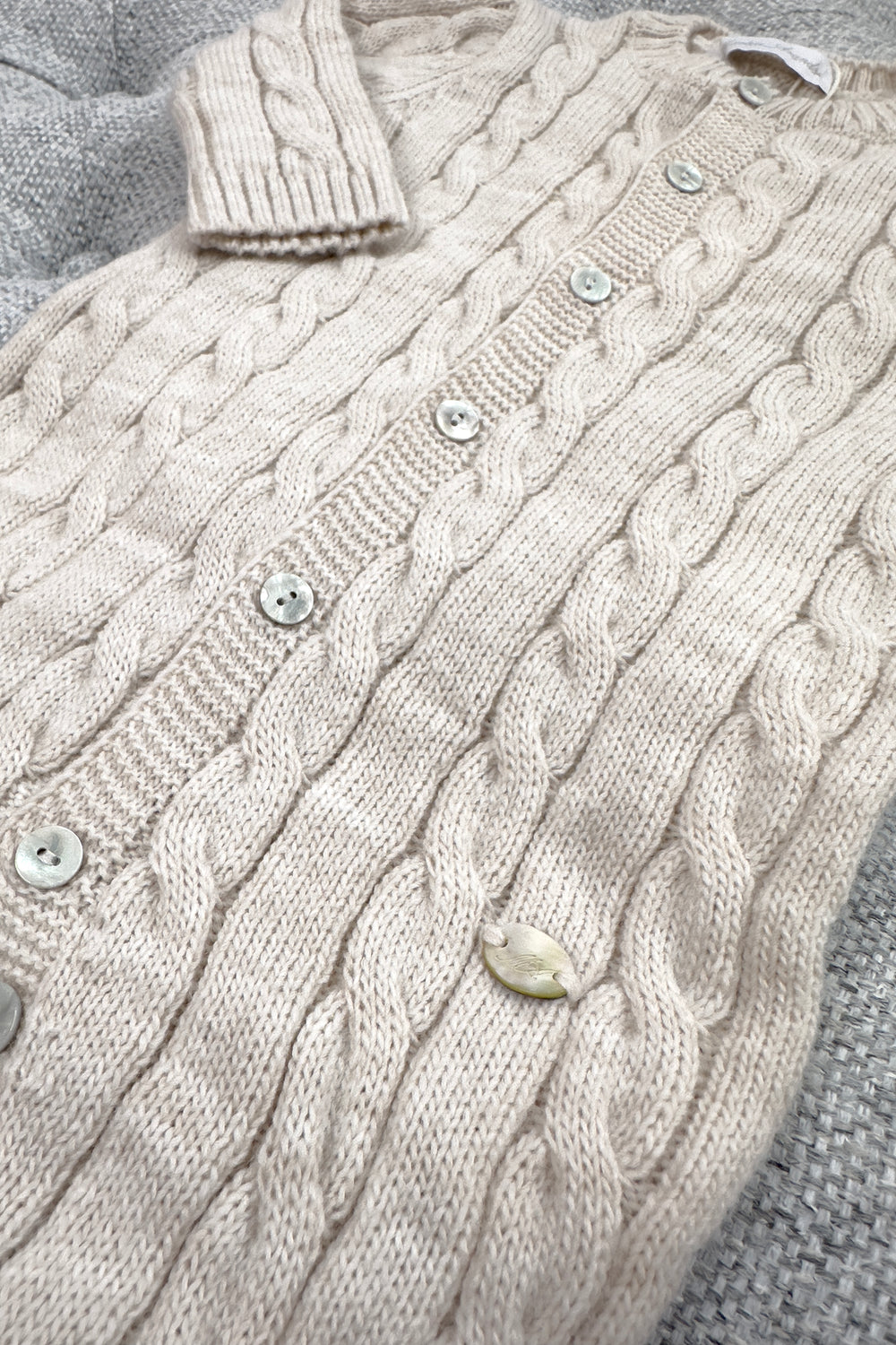 Martín Aranda "Elian" Beige Cable Knit Romper | Millie and John