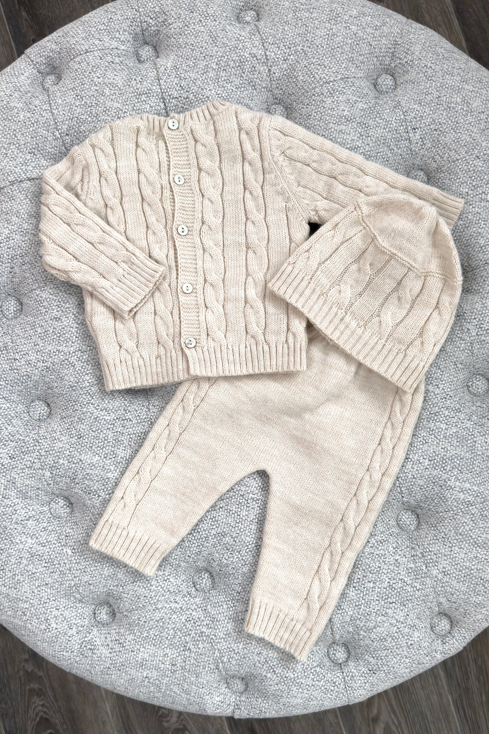 Martín Aranda "Alaric" Beige Cable Knit Top, Trousers & Hat | Millie and John