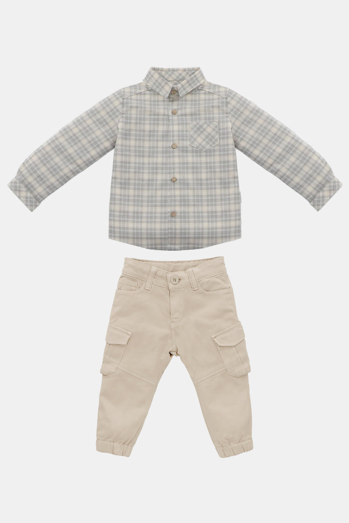 Martín Aranda "Harrison" Stone Tartan Shirt & Cargo Trousers | Millie and John