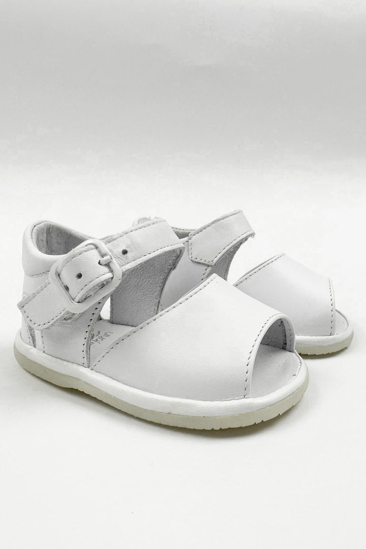 León Shoes X M&J "Sierra" White Leather Sandals | Millie and John
