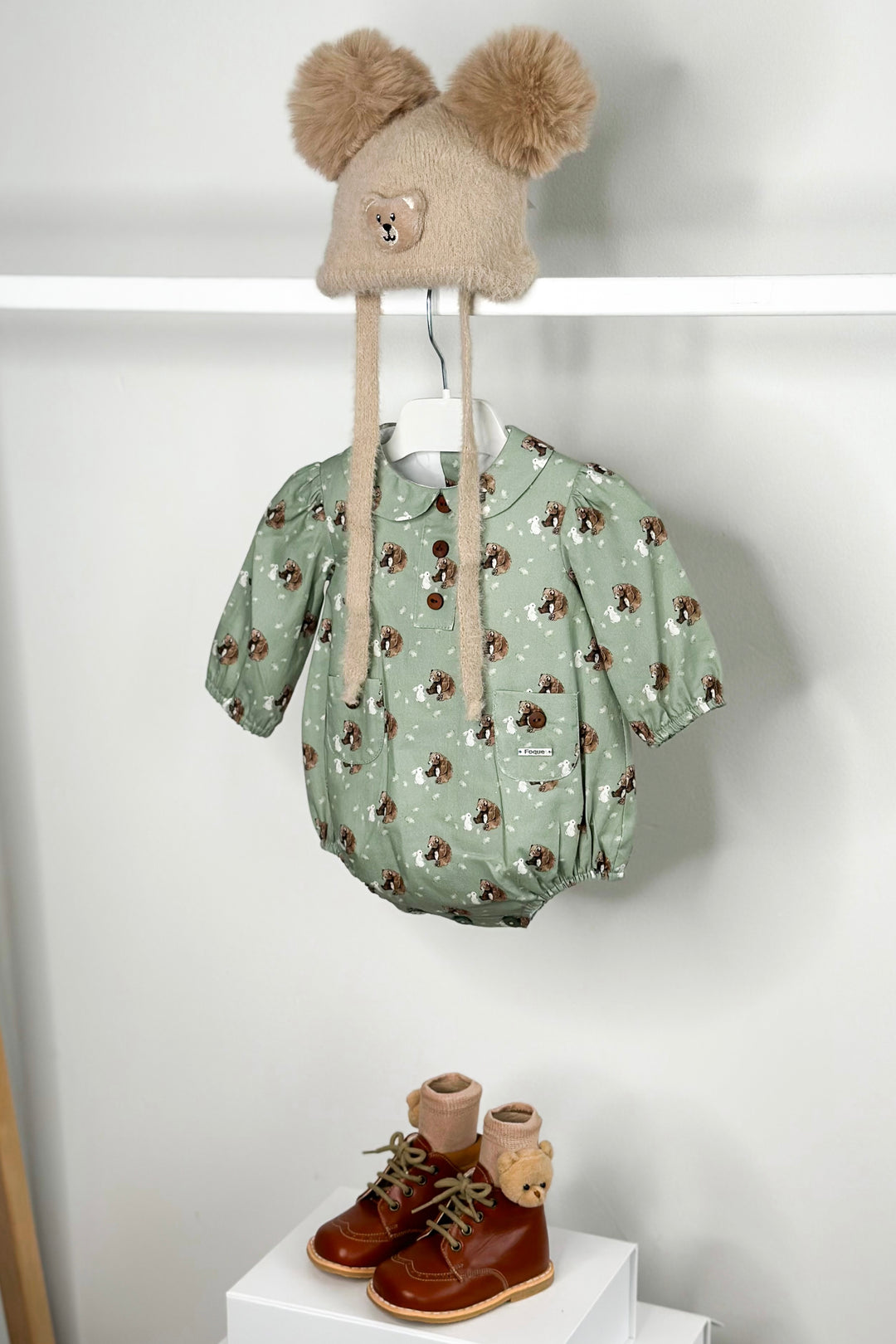 Foque "Alfred" Sage Green Bear Romper | Millie and John