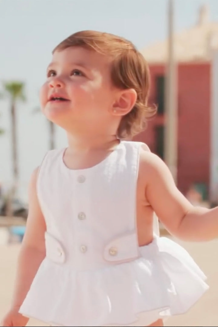 Mac Ilusión "Keira" White Seersucker Striped Shortie | Millie and John
