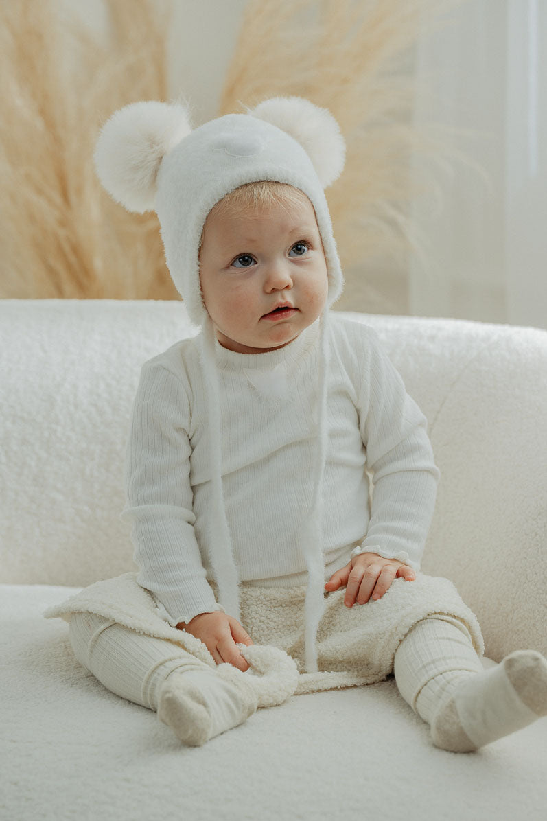 Jamiks Fluffy Ivory Cashmere Bear Pom Pom Hat | Millie and John