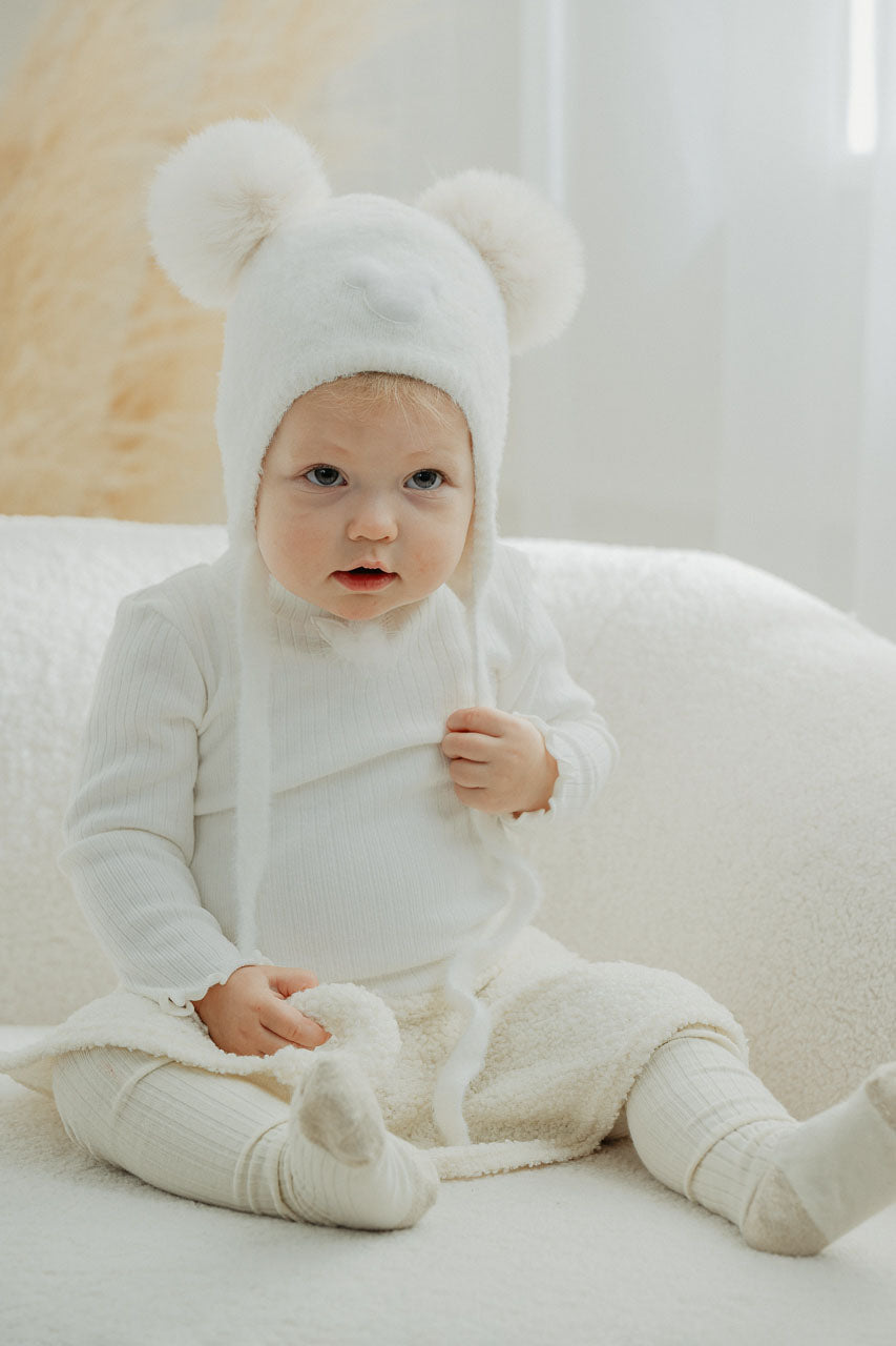 Jamiks Fluffy Ivory Cashmere Bear Pom Pom Hat | Millie and John