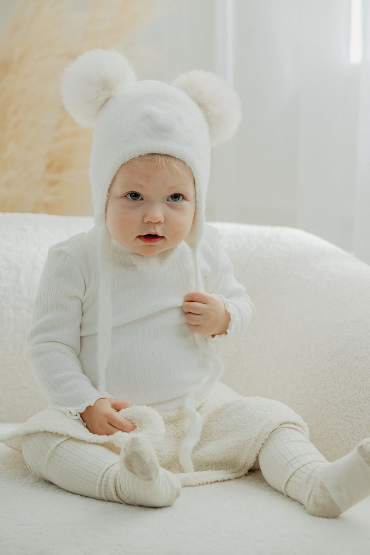 Jamiks Fluffy Ivory Cashmere Bear Pom Pom Hat | Millie and John