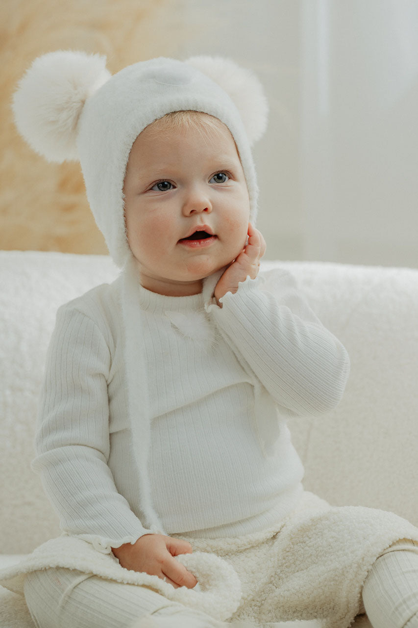 Jamiks Fluffy Ivory Cashmere Bear Pom Pom Hat | Millie and John