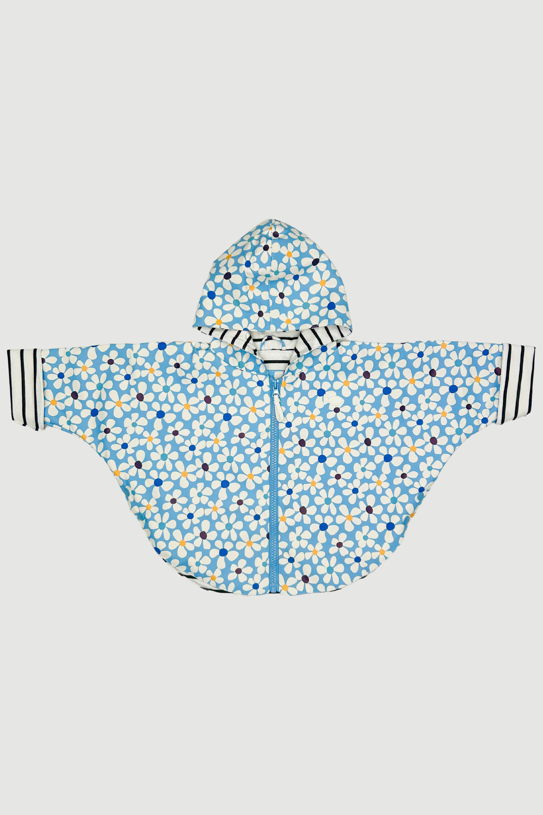 Week-end à la Mer "Dory" Blue Floral Waterproof Cape | Millie and John