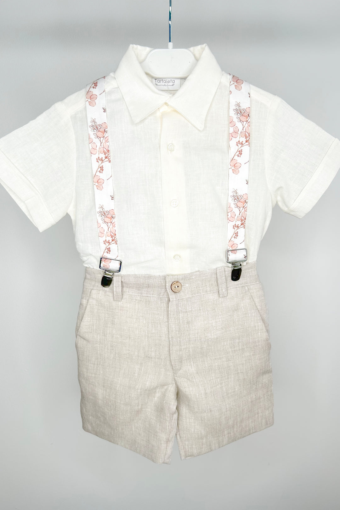 Tartaleta "Hudson" Shirt, Beige Shorts & Floral Braces | Millie and John