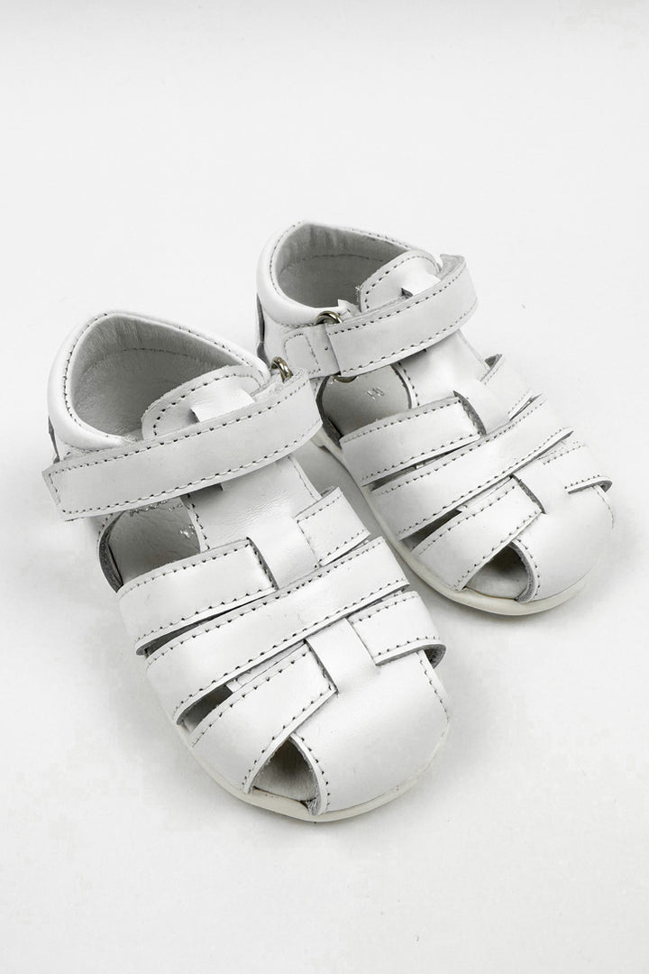 León Shoes X M&J "Pedro" White Leather Sandals | Millie and John