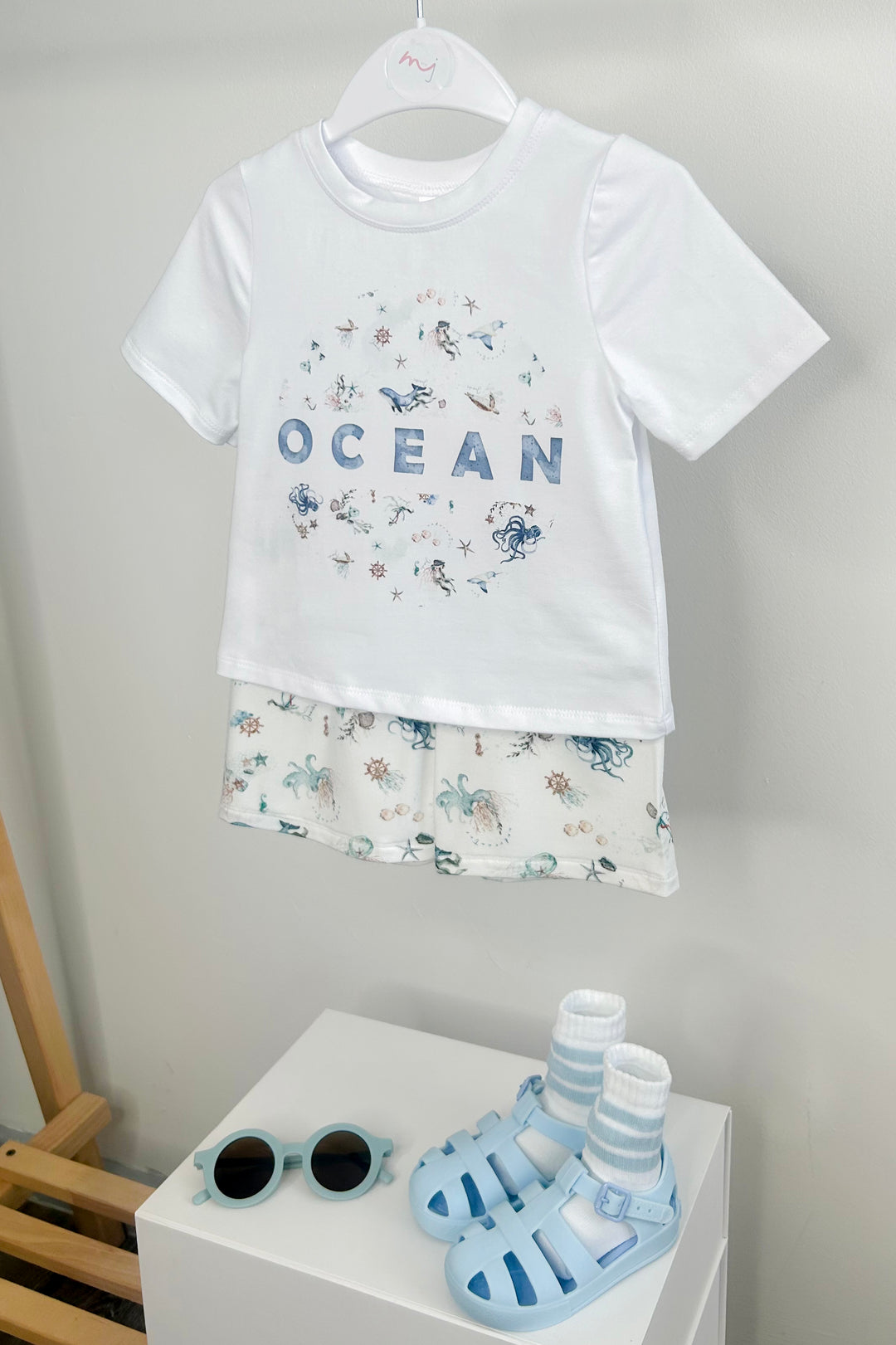 Jamiks "Dallas" White & Blue Ocean T-Shirt & Shorts | Millie and John