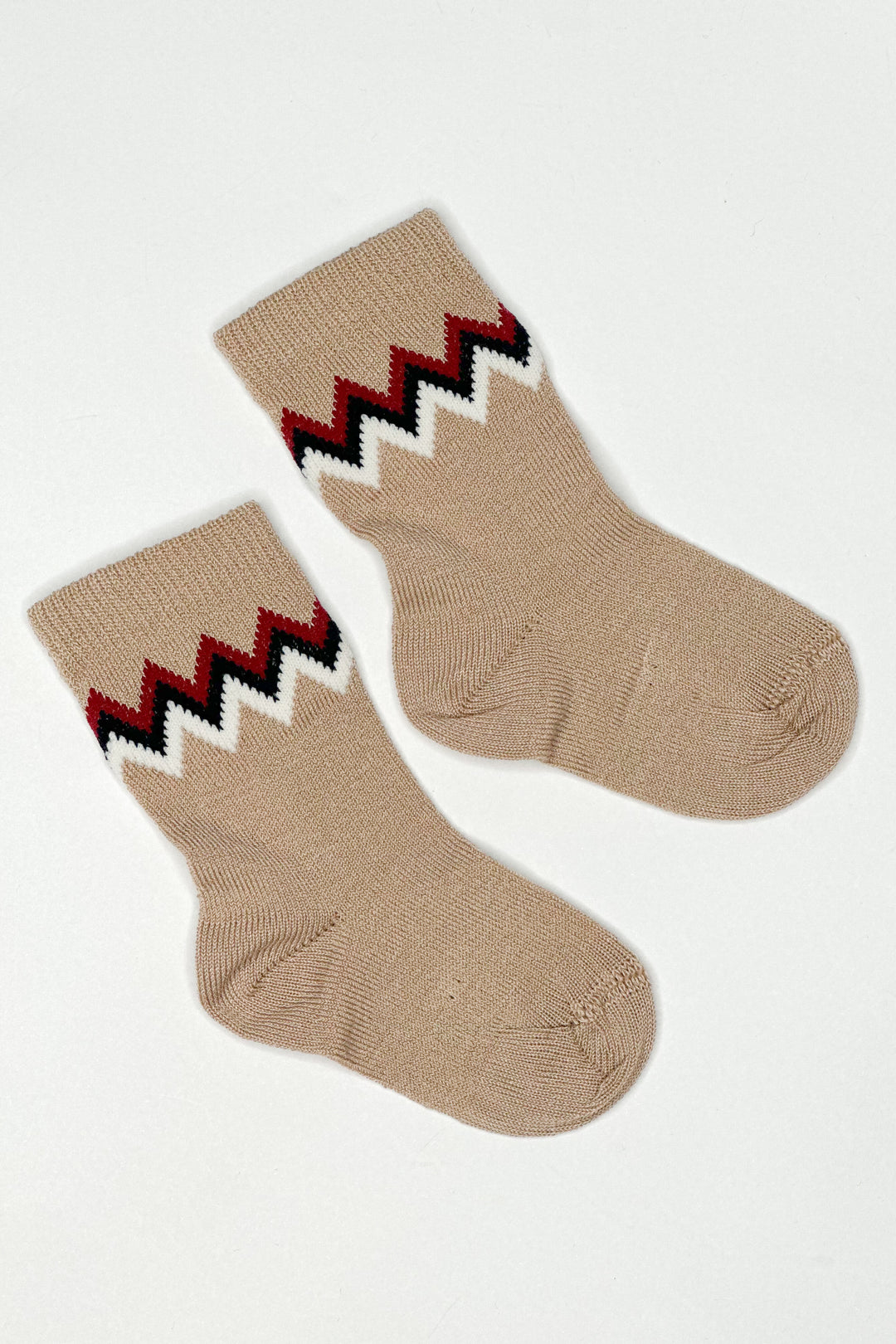 Meia Pata Beige Zig Zag Knee High Socks | Millie and John