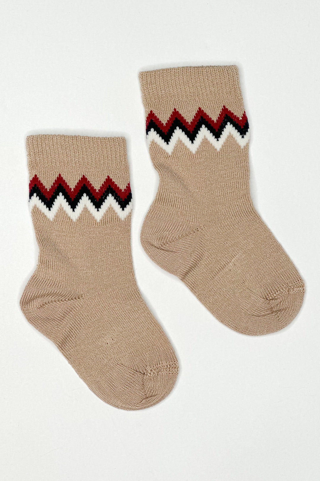 Meia Pata Beige Zig Zag Knee High Socks | Millie and John