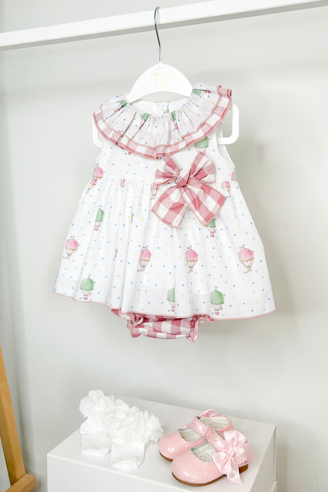 Valentina Bebés "Aubrey" Pink Hot Air Balloon Dress & Bloomers | Millie and John