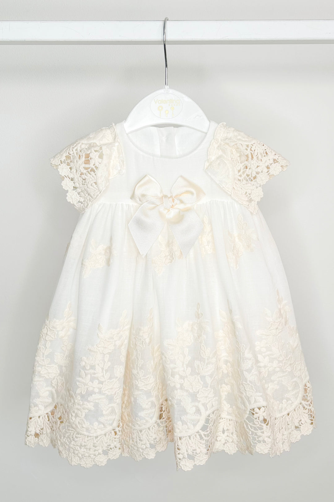 Valentina Bebés "Dorothea" Cream Lace Dress & Bloomers | Millie and John