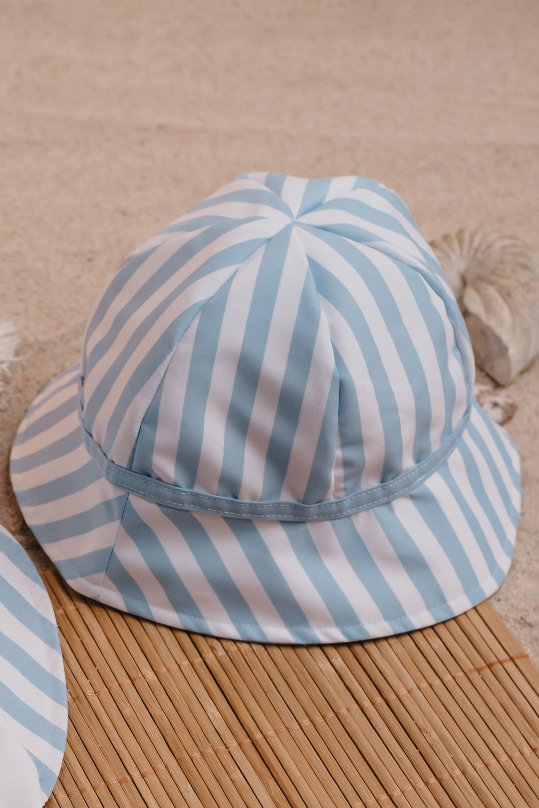 Meia Pata BLUE STRIPES Bucket Hat | Millie and John