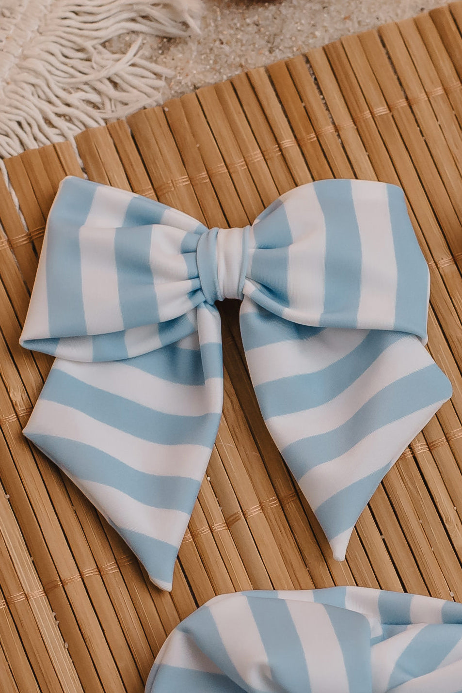 Meia Pata BLUE STRIPES Hair Bow | Millie and John