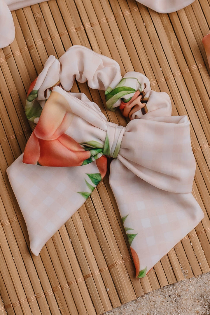 Meia Pata PEACHES Bow Scrunchie | Millie and John