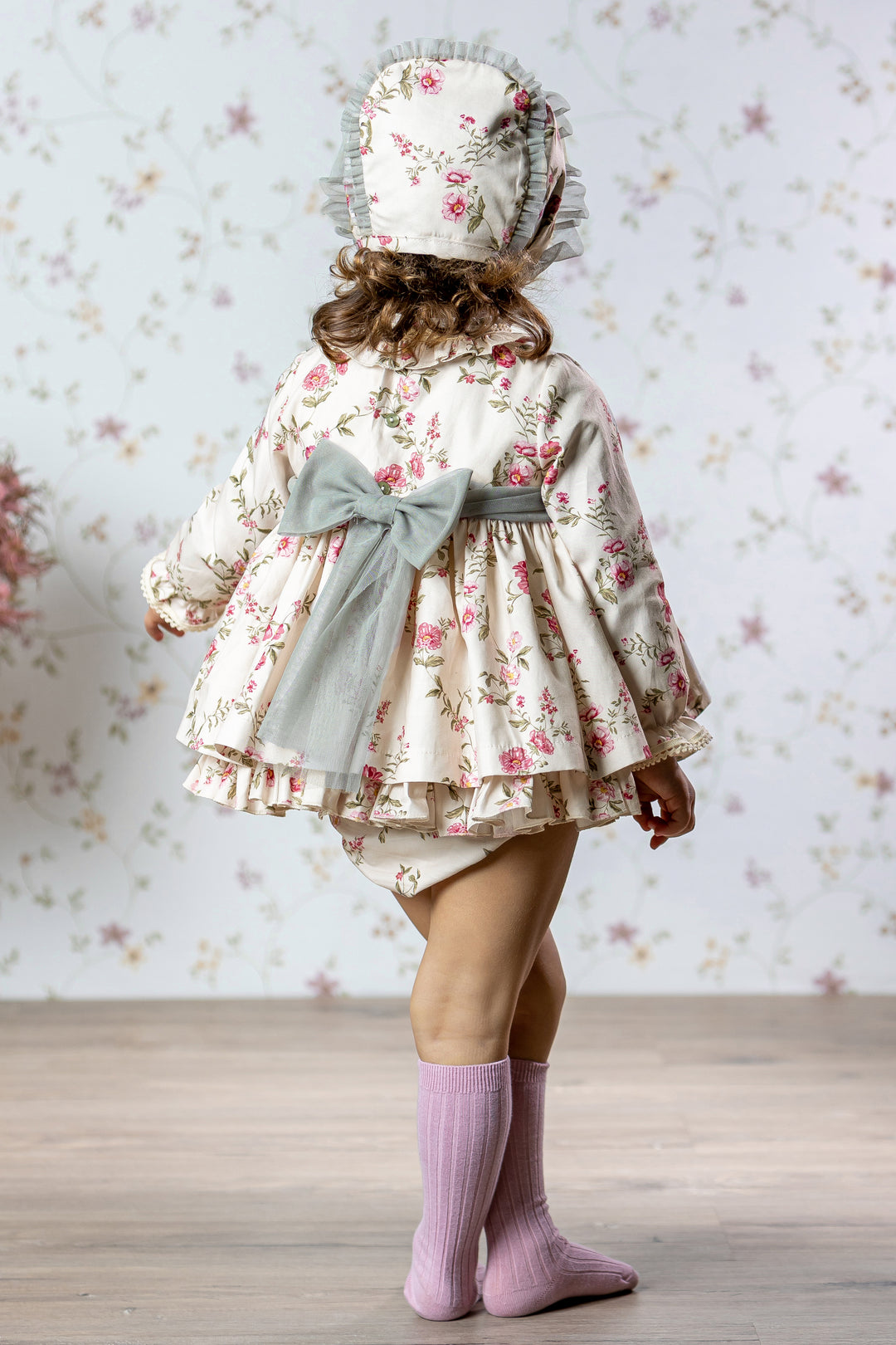 Abuela Tata "Henrietta" Cream & Pink Floral Dress, Bloomers & Bonnet | Millie and John