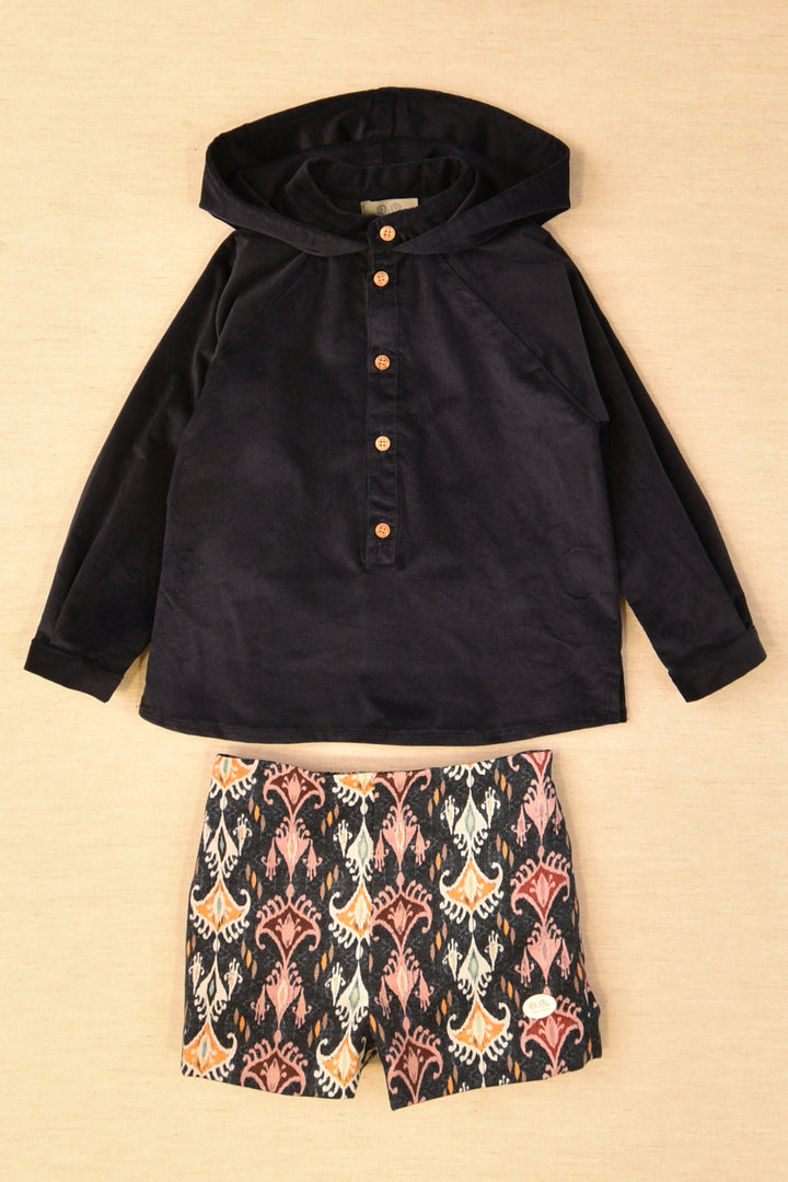 José Varón "Samuel" Navy Hooded Shirt & Jacquard Print Shorts | Millie and John
