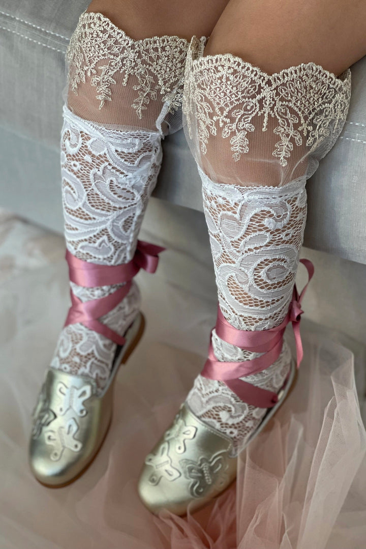 Petite Maison "Aida" Lace Socks | Millie and John