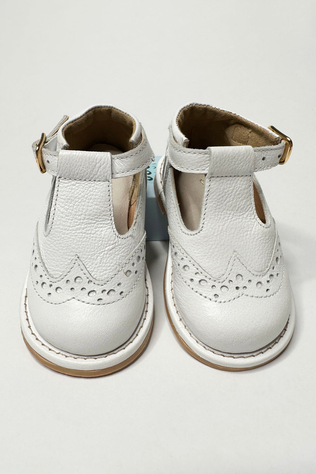 Ananás Petit "Woody" White Leather Shoes | Millie and John