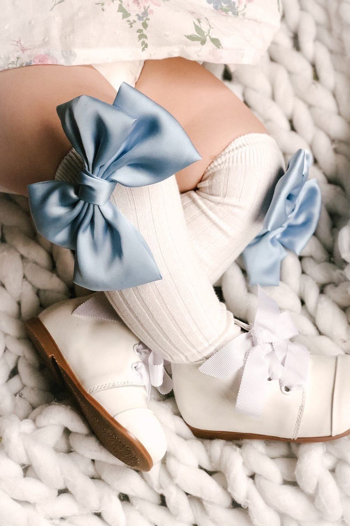 Petit Maison "Abigail" Satin Bow Socks | Millie and John