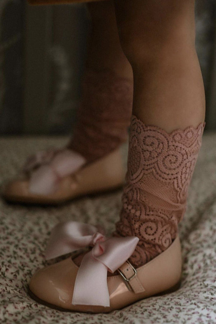 Petit Maison "Alice" Lace Socks | Millie and John