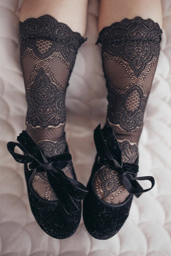 Petit Maison "Alice" Lace Socks | Millie and John