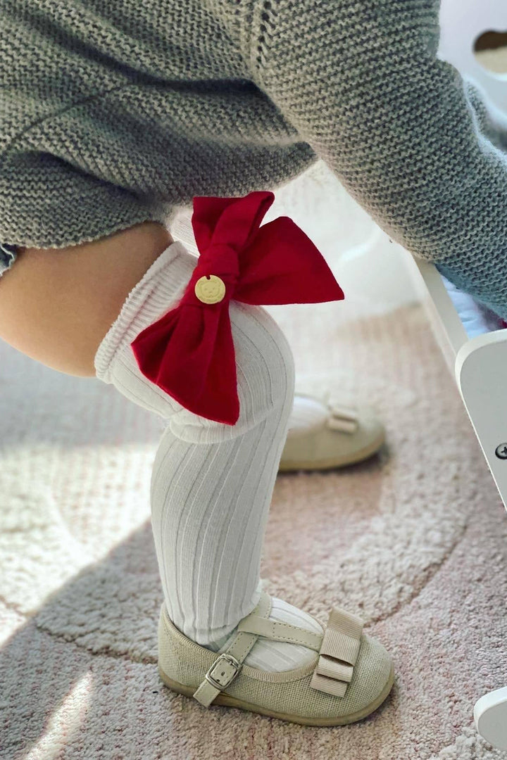 Petit Maison "Emma" Linen Bow Socks | Millie and John