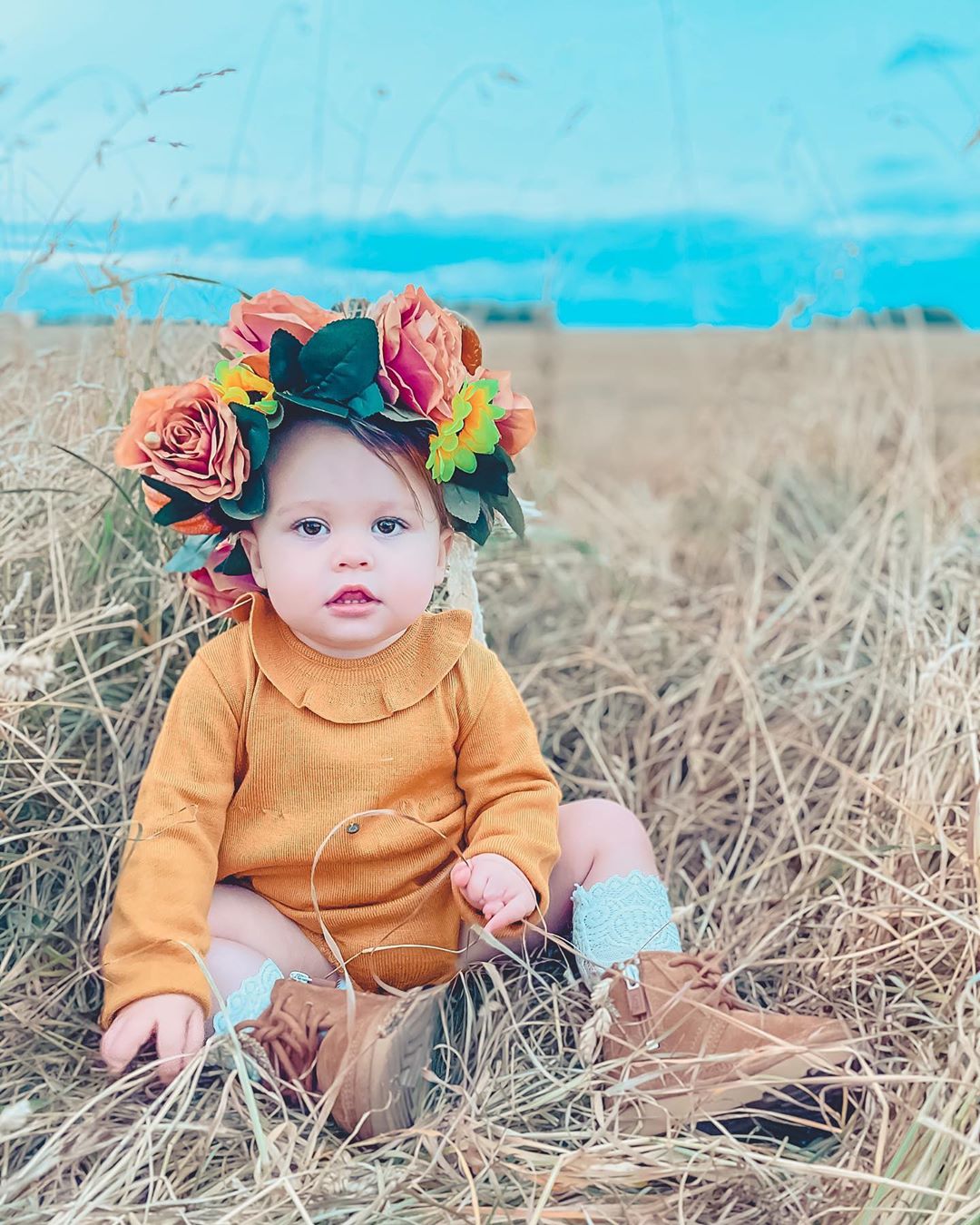 Wedoble Knitted Ruffle Collar Shortie – Millie and John