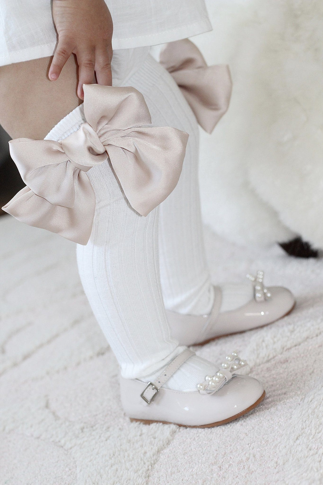 Petit Maison "Abigail" Satin Bow Socks | Millie and John