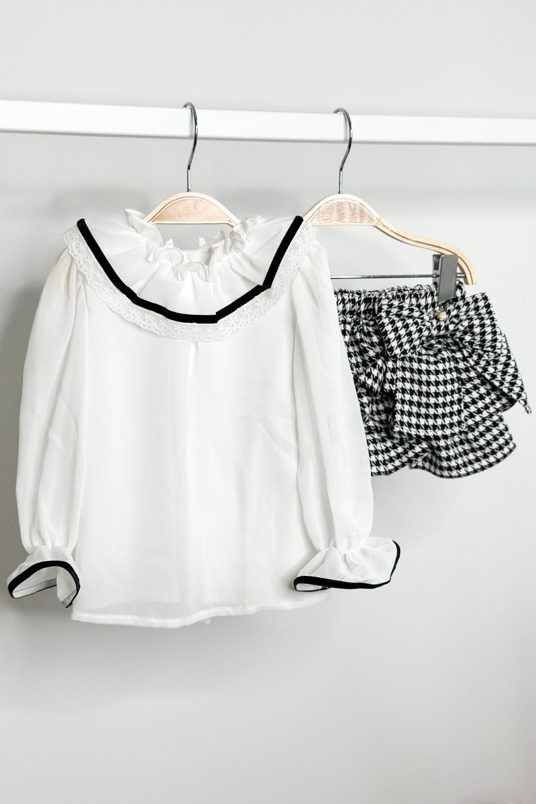 Fofettes "Dixie" Blouse & Black Houndstooth Skort - Millie and John