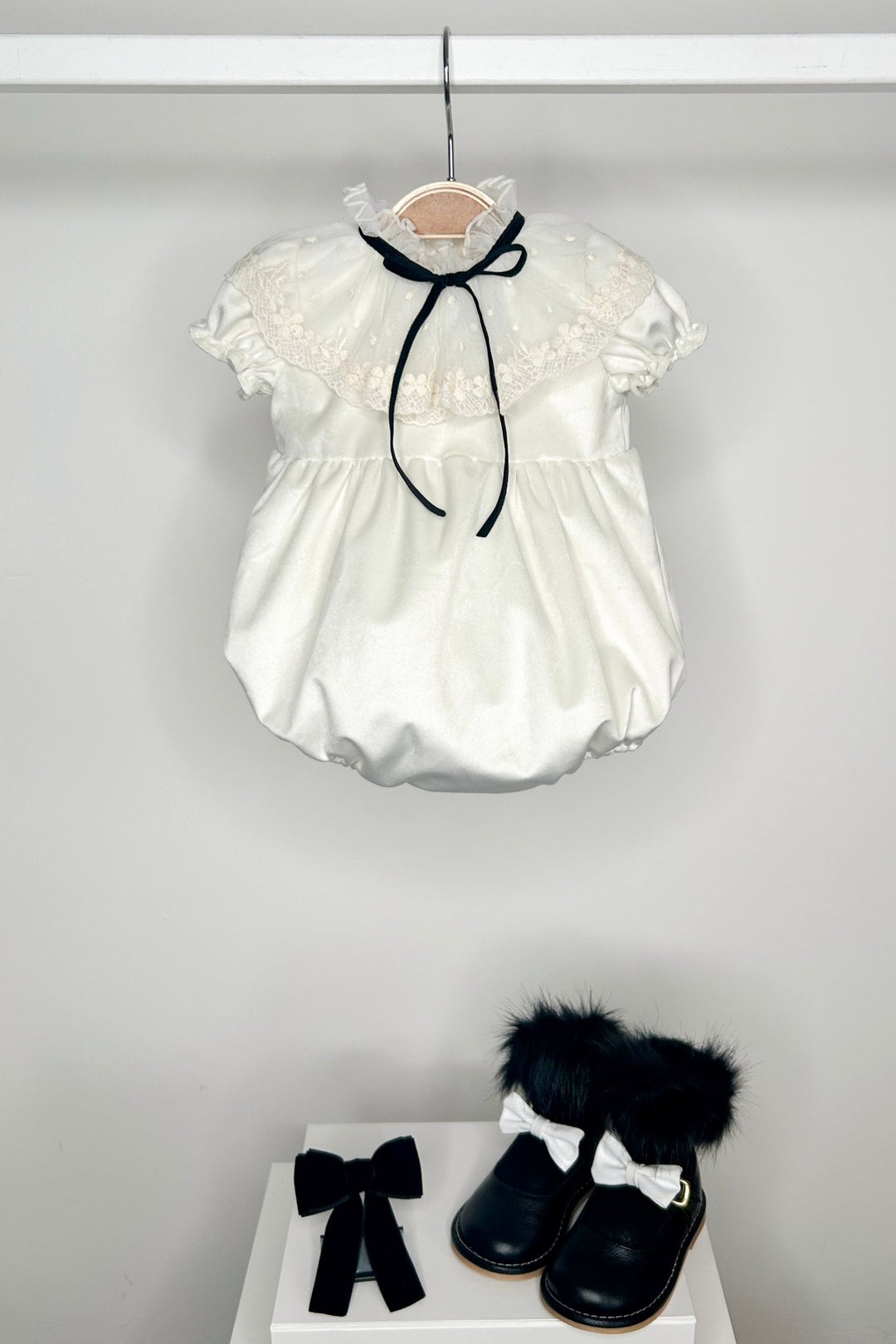 Fofettes "Vivienne" Ivory Velvet Lace Romper - Millie and John