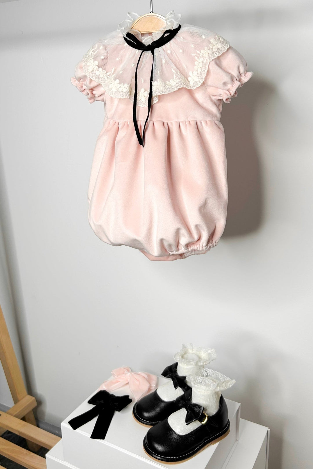 Fofettes "Vivienne" Pink Velvet Lace Romper - Millie and John