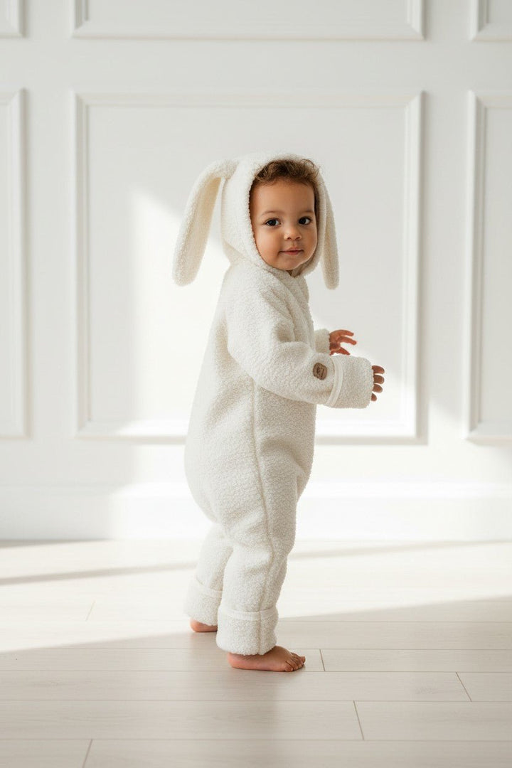 Jamiks "Indiana" Borg Bunny Pramsuit - Millie and John