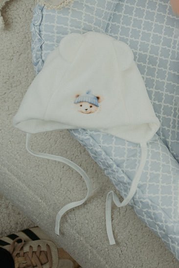 Jamiks Ivory & Blue Velour Bear Hat - Millie and John