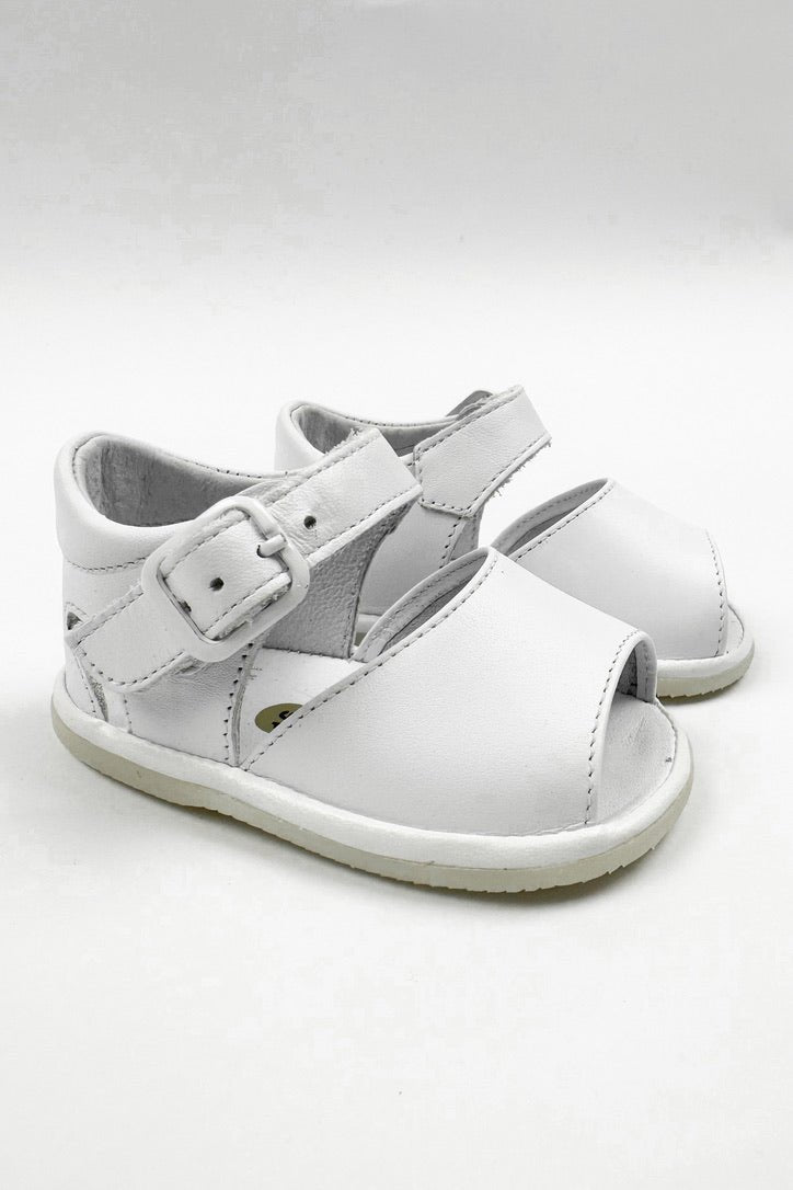 León Shoes X M&J "Sierra" White Leather Sandals - Millie and John