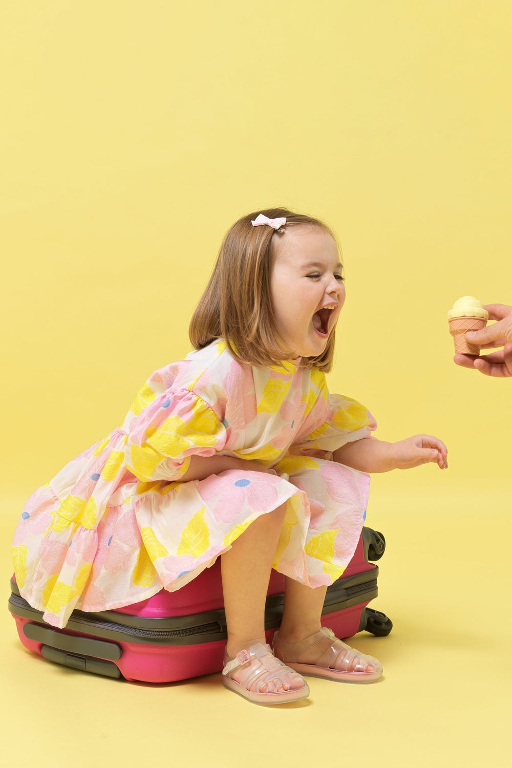 Marena "Monaco" Clear & Pink Jelly Sandals - Millie and John