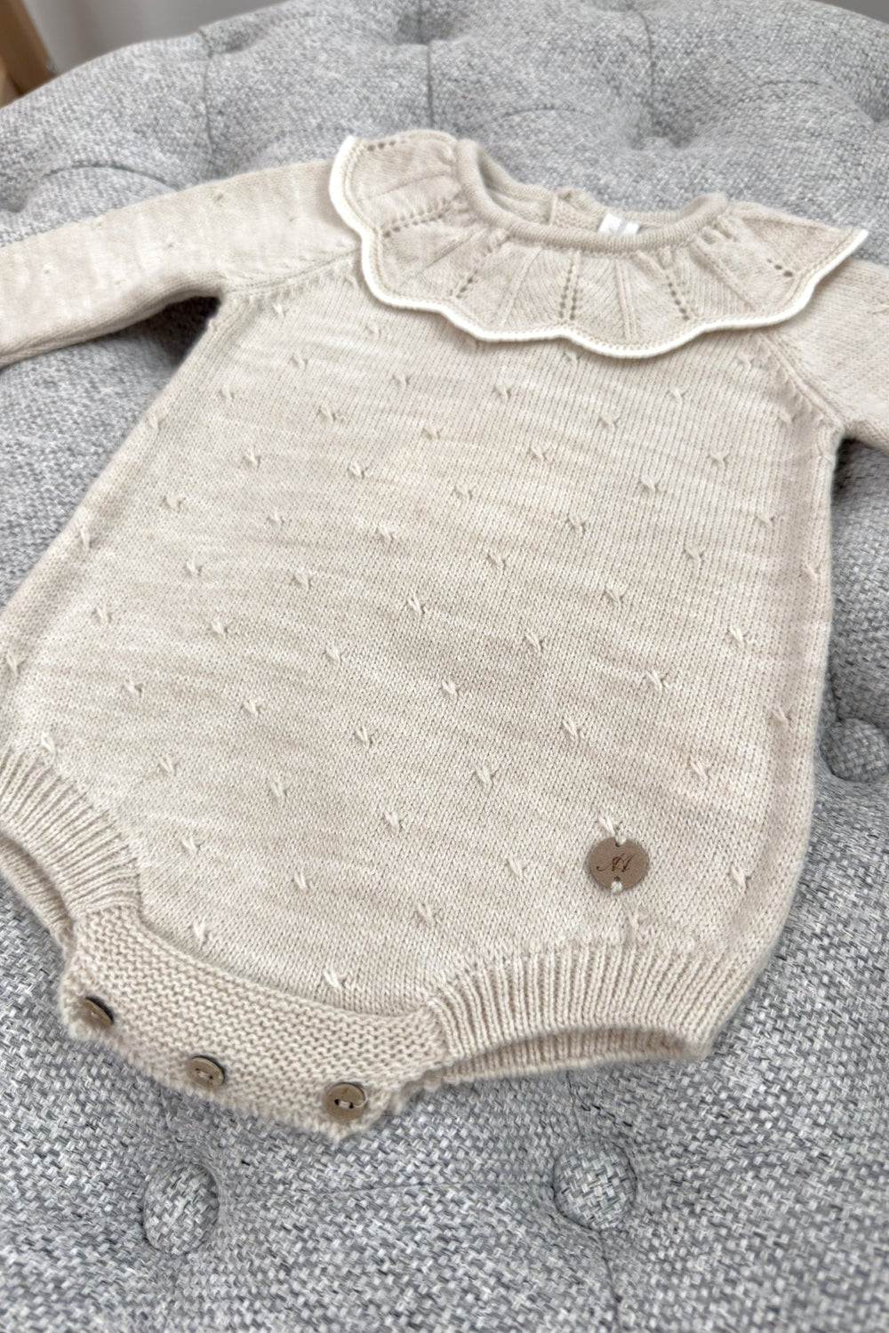 Martín Aranda "Lucero" Beige Knitted Shortie - Millie and John