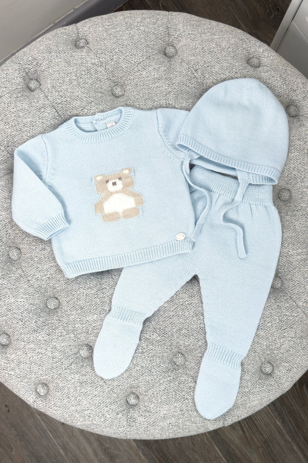 Martín Aranda "Osito" Baby Blue Knitted Bear Top, Leggings & Bonnet - Millie and John