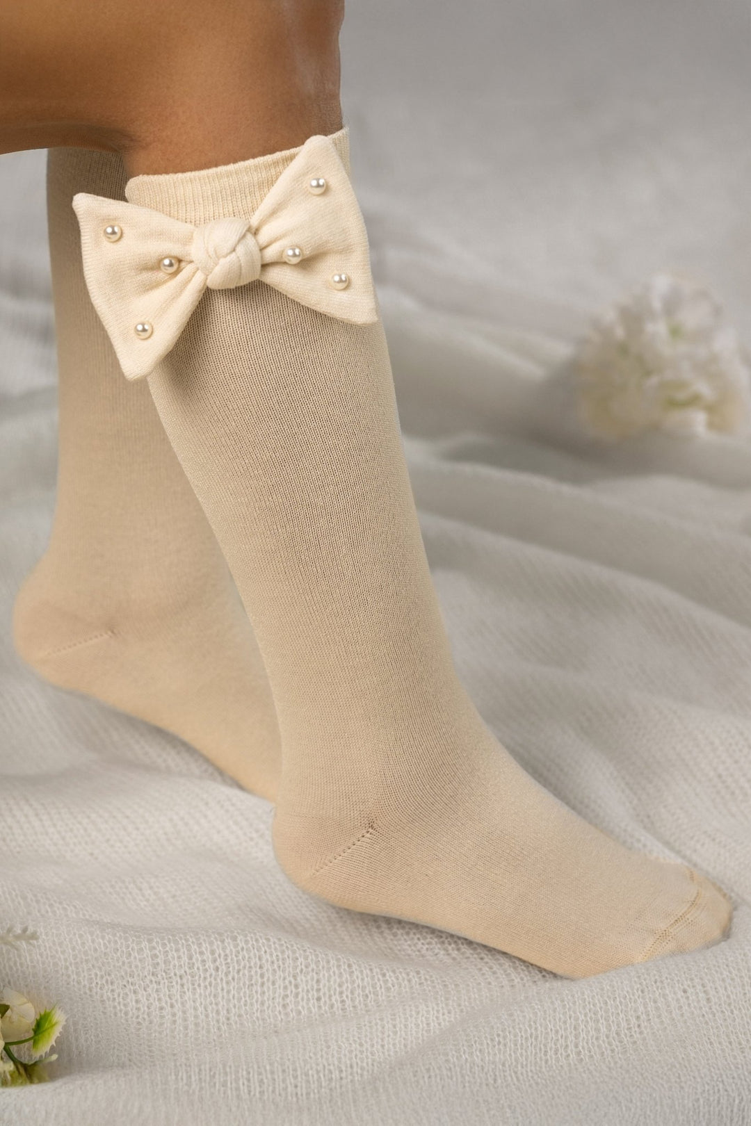 Meia Pata Cream Pearl Bow Knee High Socks - Millie and John