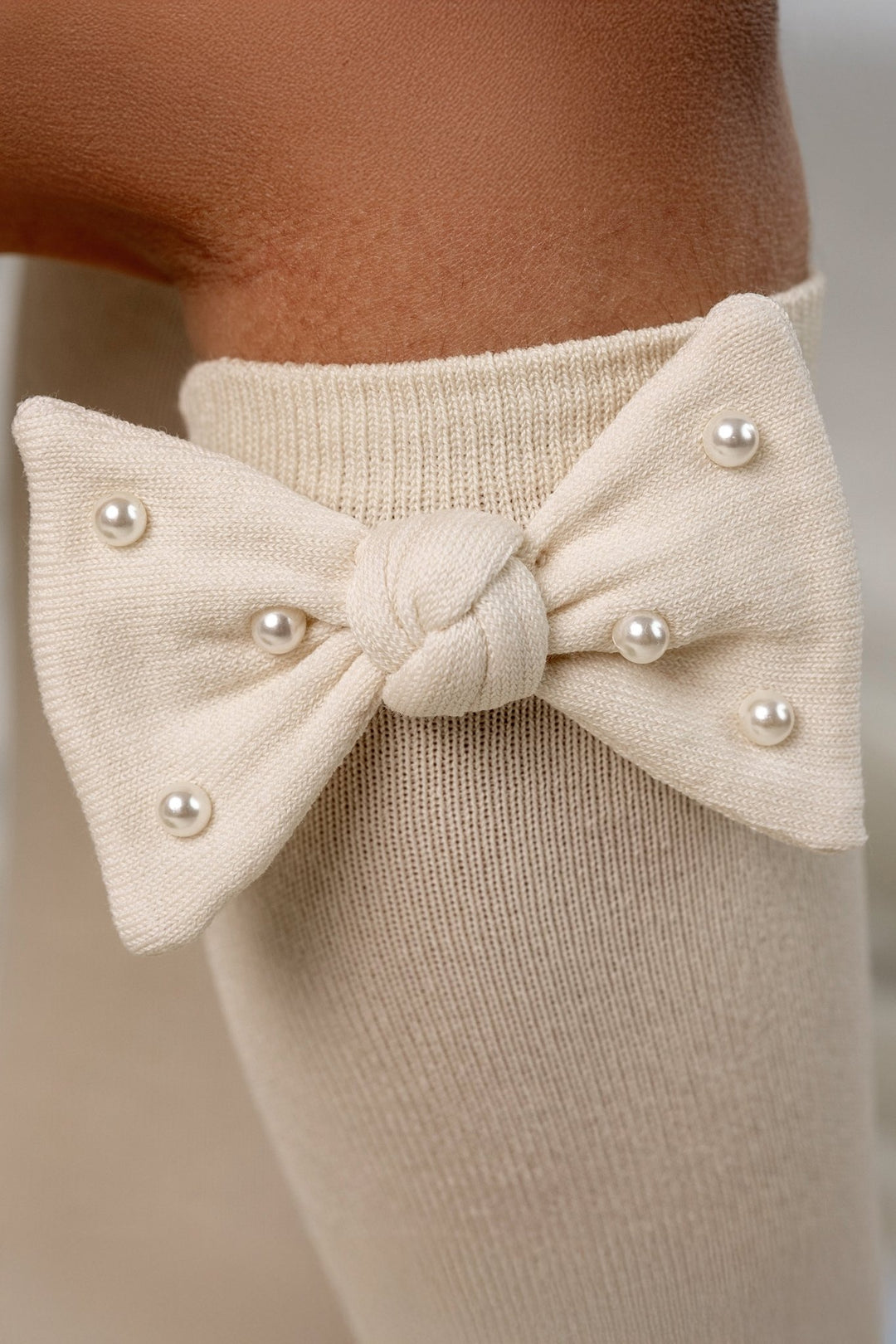 Meia Pata Cream Pearl Bow Knee High Socks - Millie and John