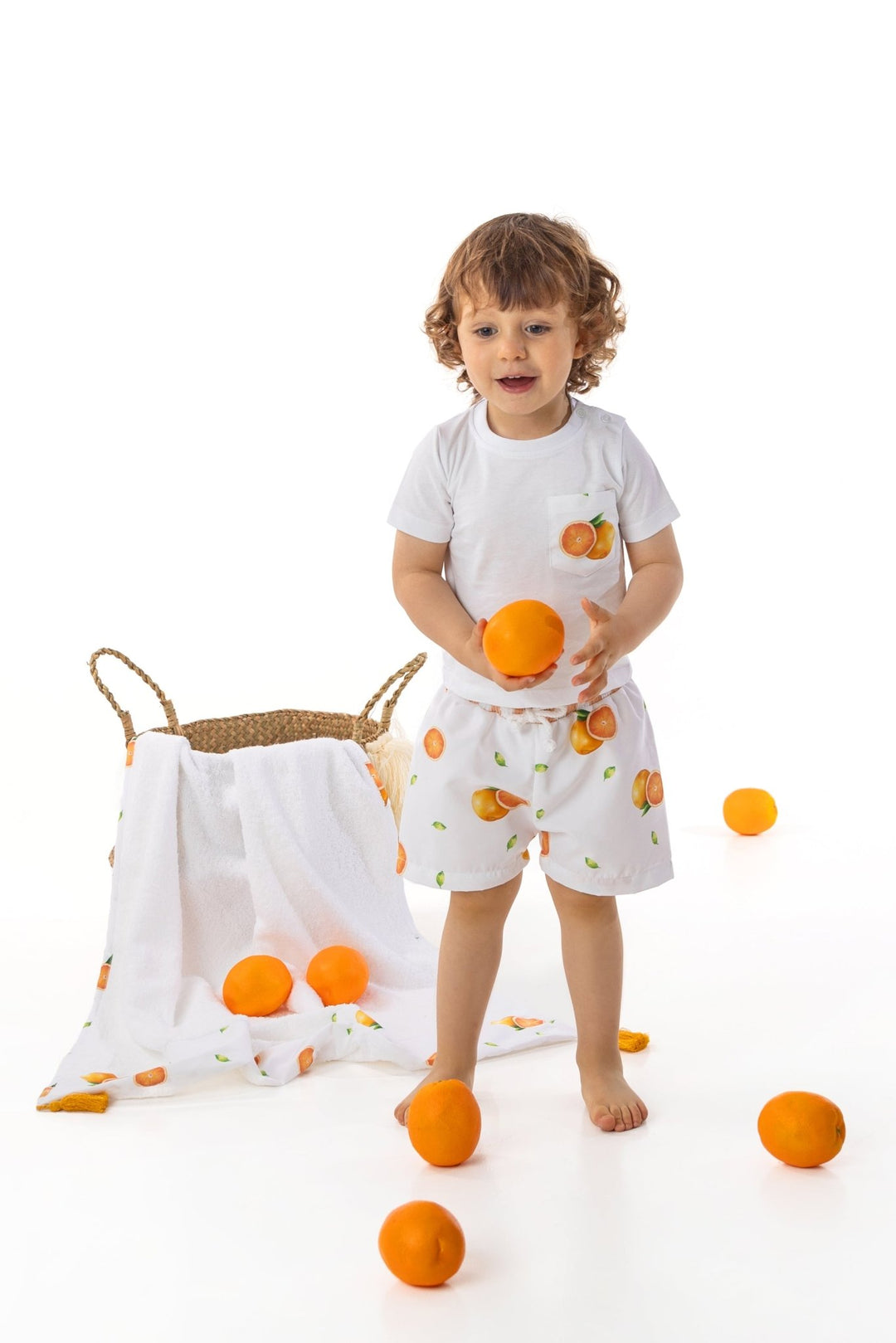 Meia Pata ORANGES T-Shirt - Millie and John