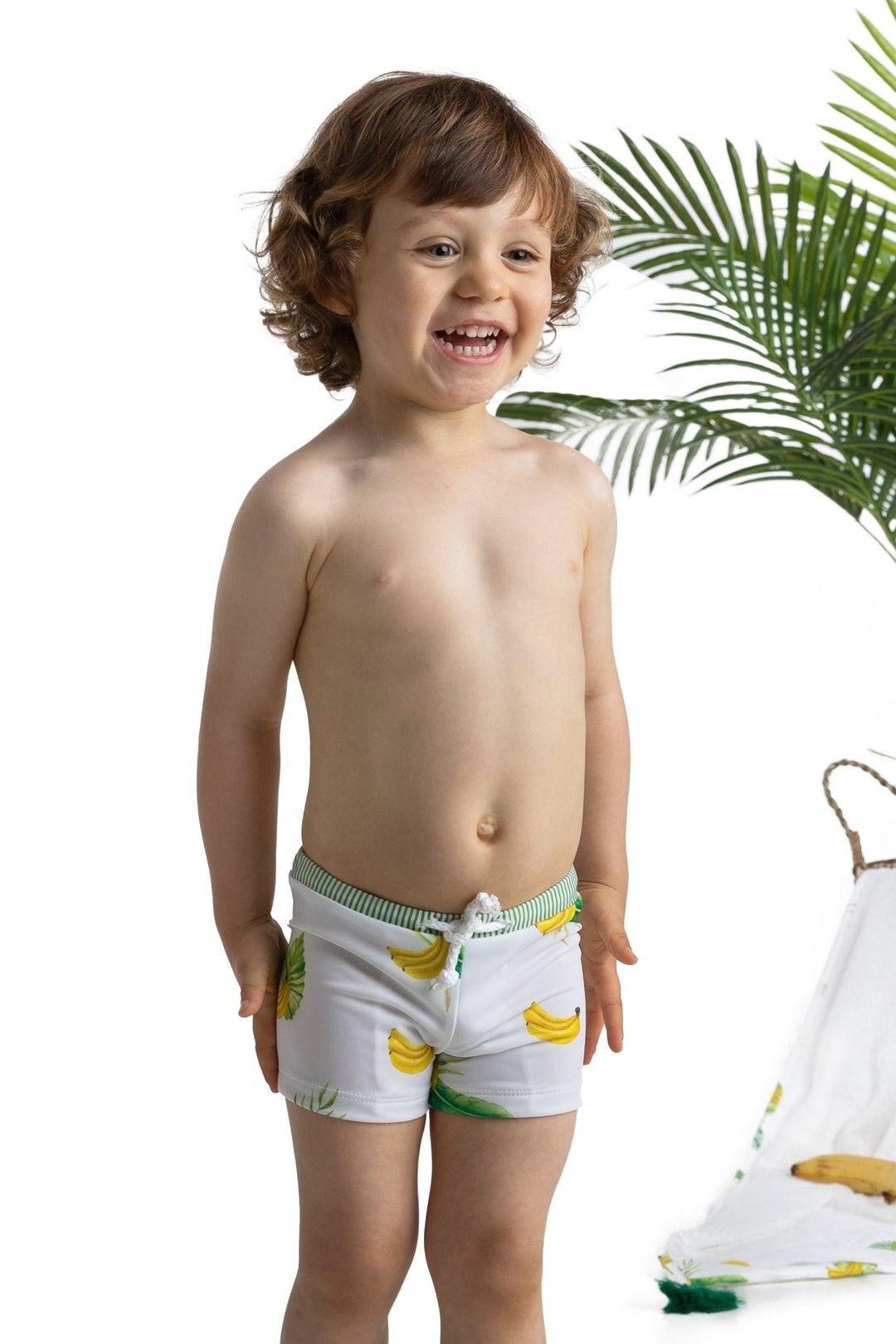 Meia Pata TROPICAL Lycra Swim Shorts - Millie and John