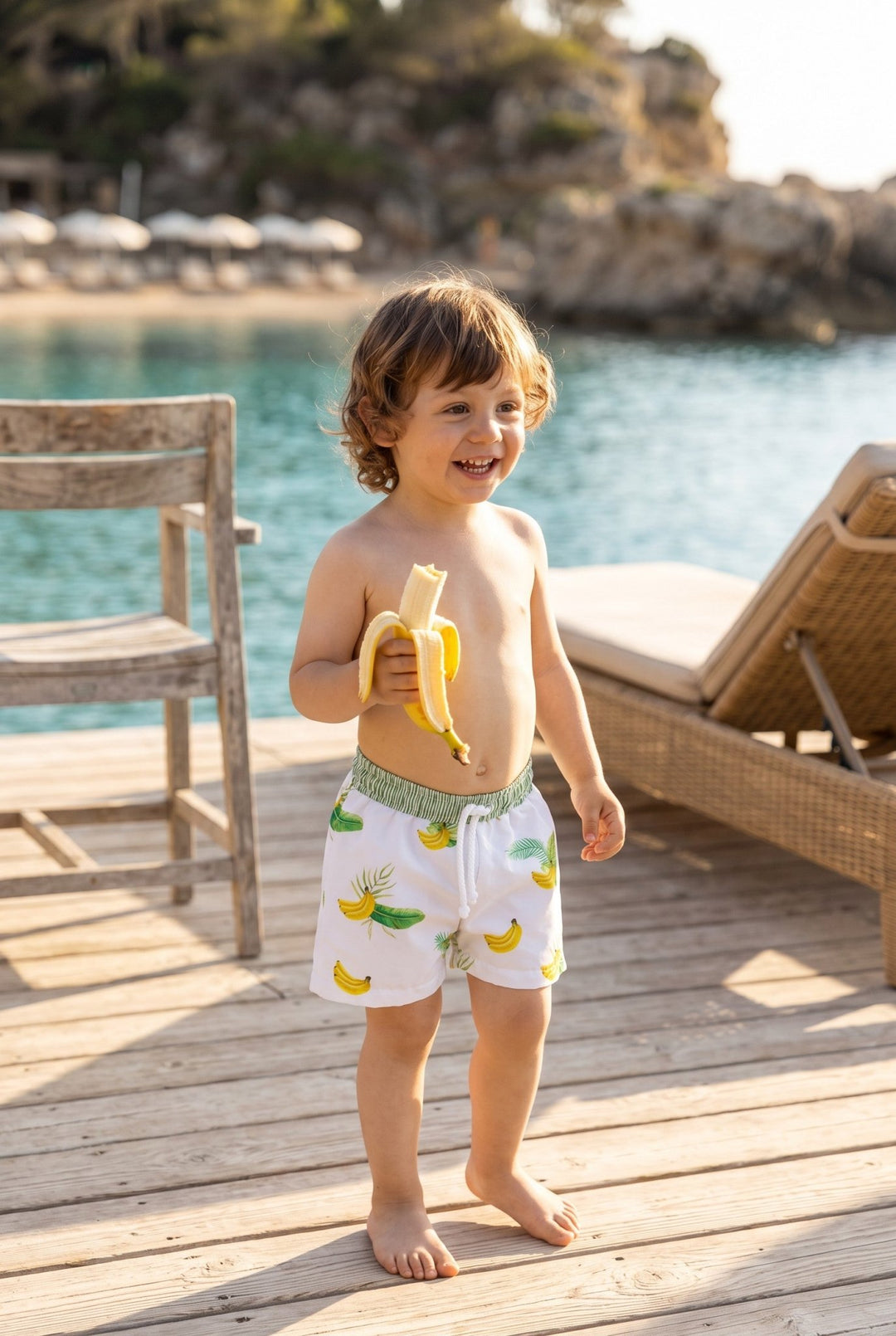 Meia Pata TROPICAL Swim Shorts - Millie and John