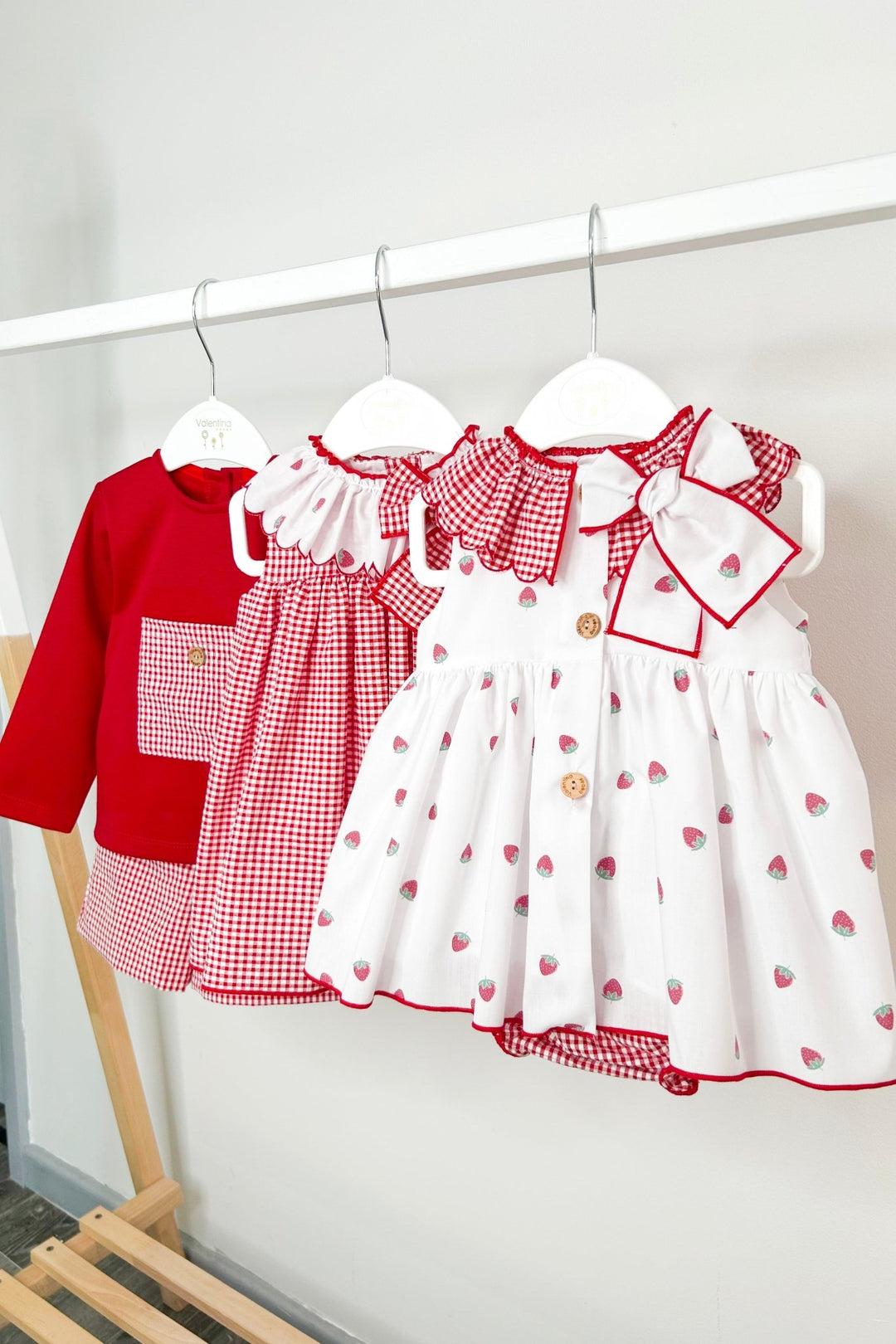 Valentina Bebés "Roland" Red Gingham Top & Shorts - Millie and John