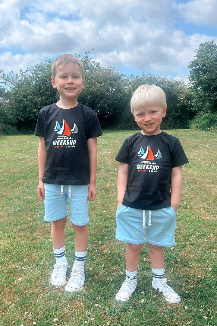 Week - end à la Mer "Maddox" Navy Sailboat T-Shirt & Blue Shorts - Millie and John