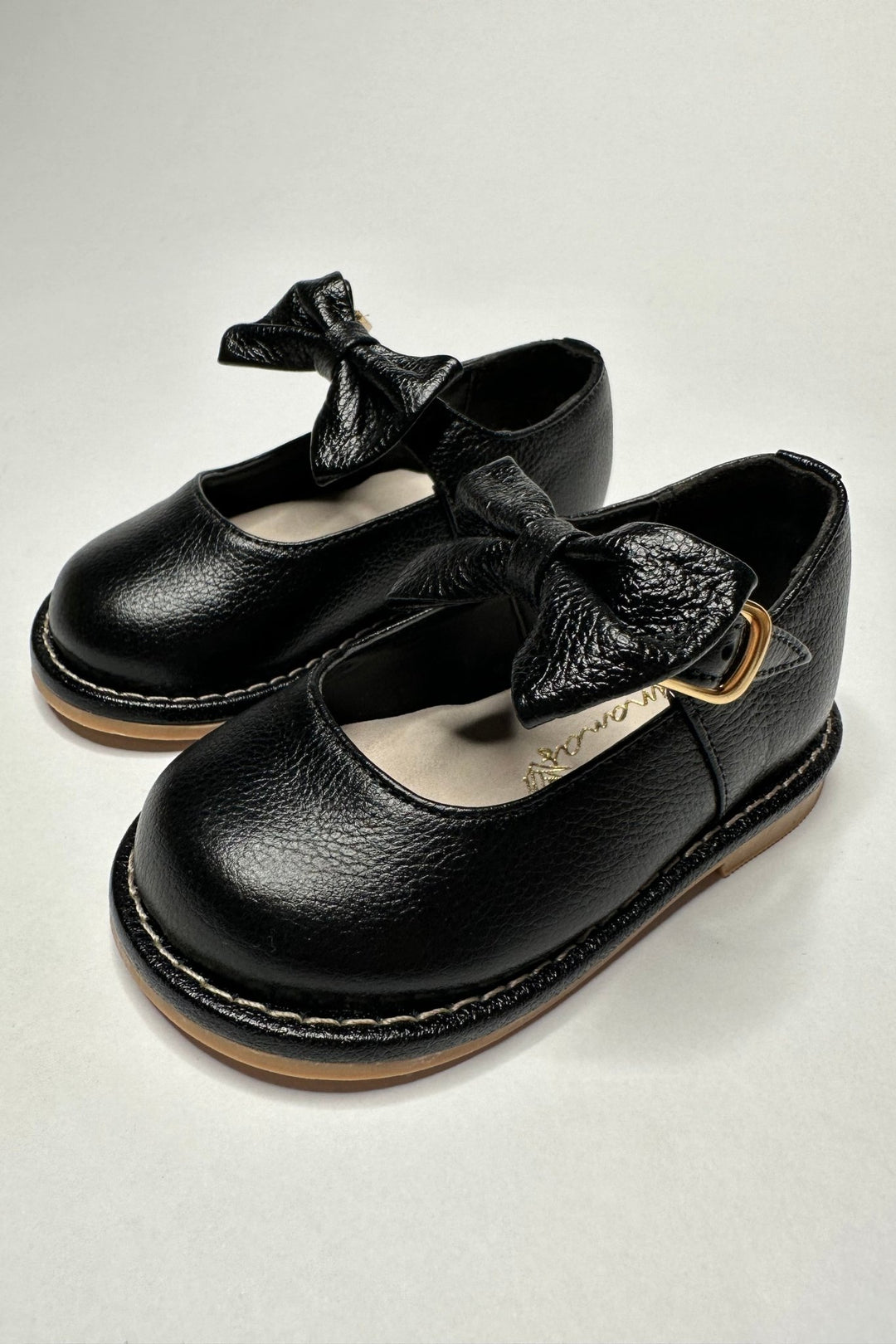 Ananás Petit "Beth" Black Leather Bow Shoes - Millie and John