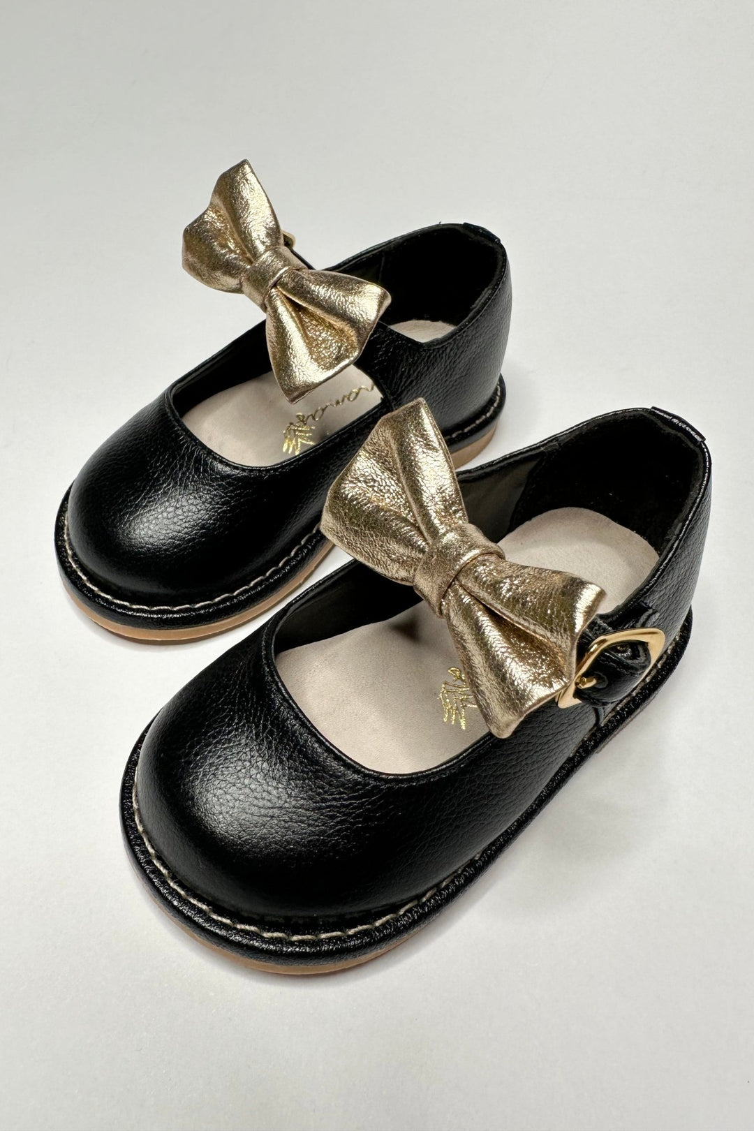 Ananás Petit "Beth" Black Leather Bow Shoes - Millie and John