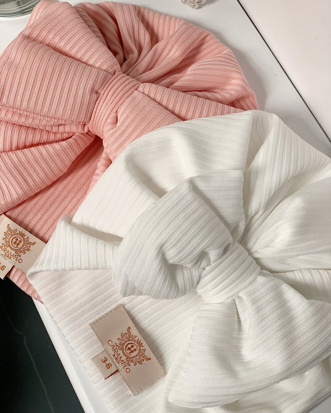 Caramelo Kids Ribbed Bow Turban - Millie and John